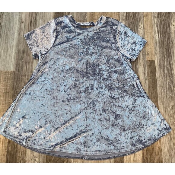 MTS Womens Blue Velvet Shirt Size Medium Pendulum Bottom Peep Open Back NWT - Picture 3 of 11